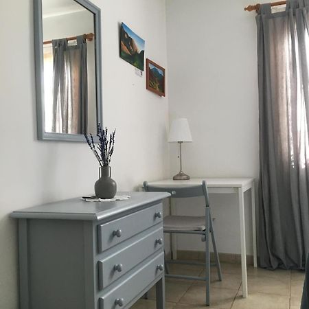 Mi dulce аpartamento con gratis Wi-Fi, con piscina en Los Cristianos Los Cristianos  Exterior foto