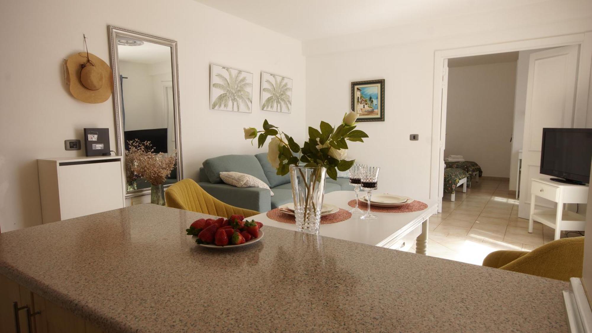 Mi dulce аpartamento con gratis Wi-Fi, con piscina en Los Cristianos Los Cristianos  Exterior foto