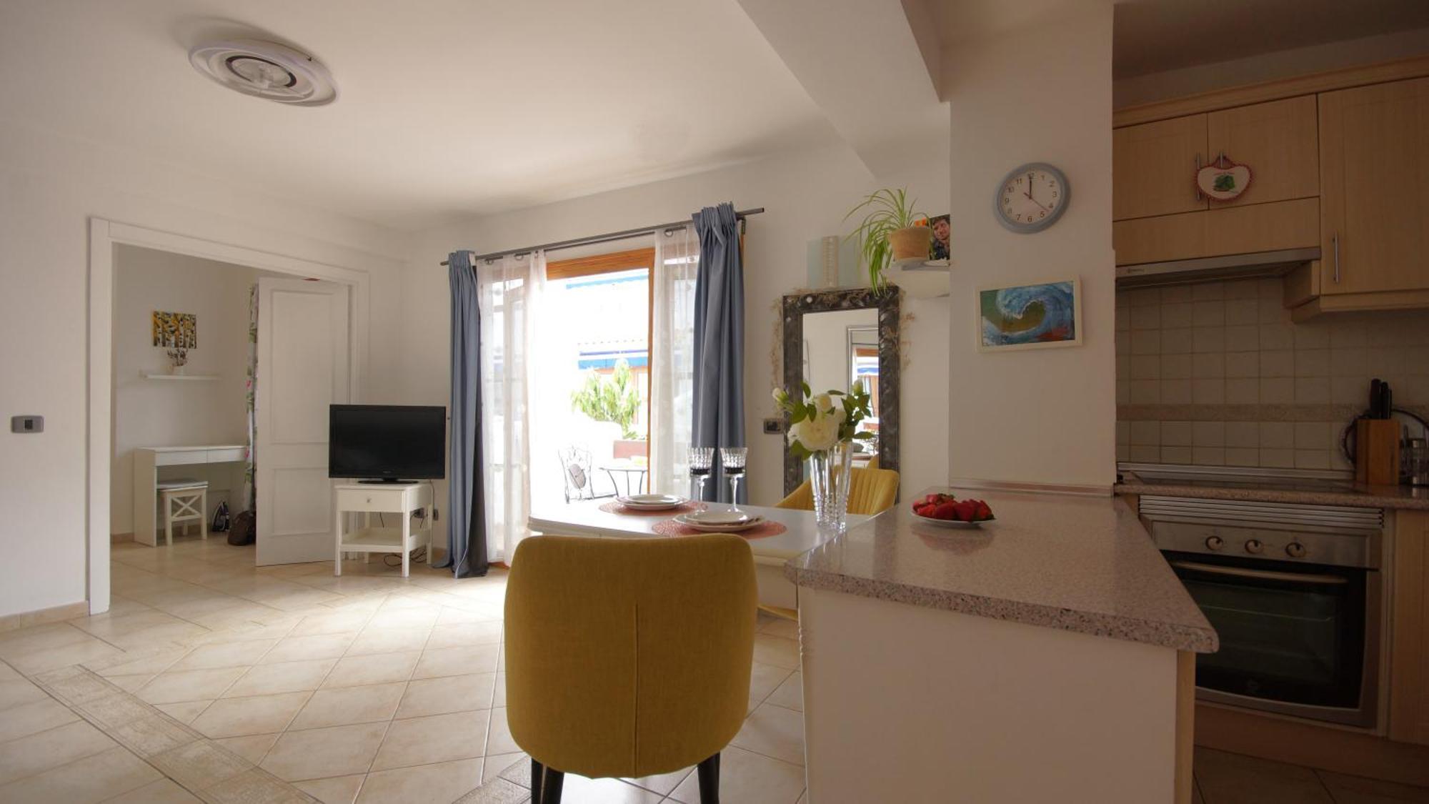 Mi dulce аpartamento con gratis Wi-Fi, con piscina en Los Cristianos Los Cristianos  Exterior foto